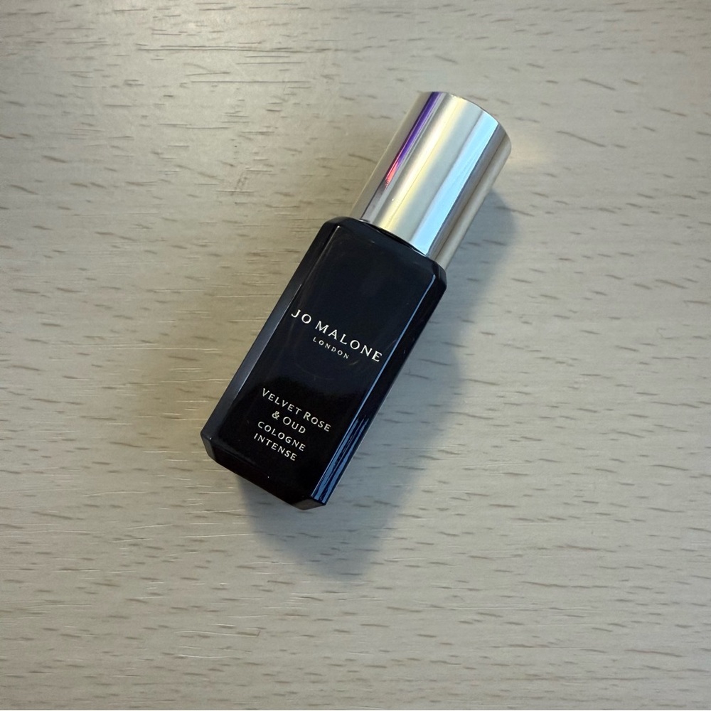 Jo Malone Velvet Rose & Oud Perfume - Black and Silver